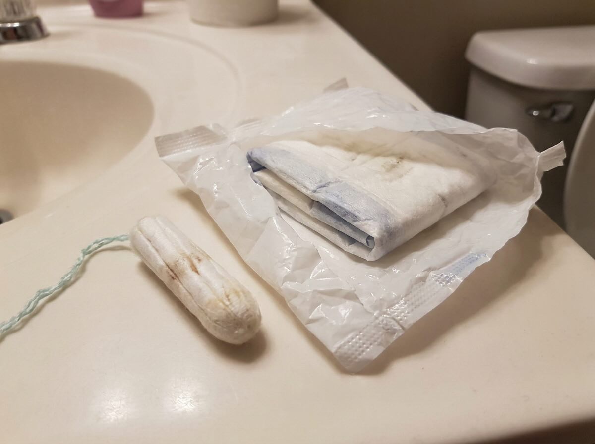 Tampon und Binde